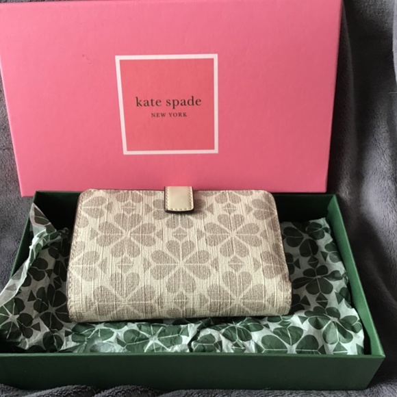 kate spade floral compact wallet - Picture 7 of 11
